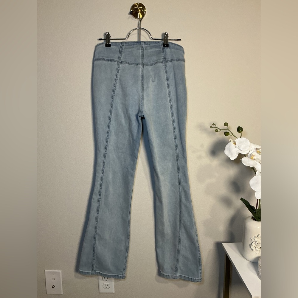 We the free Light Blue Women's low rise Jeans - Picture 2 of 7